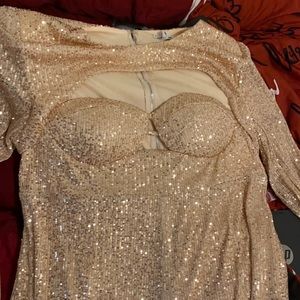 Fashionable outfit for a night out 💗